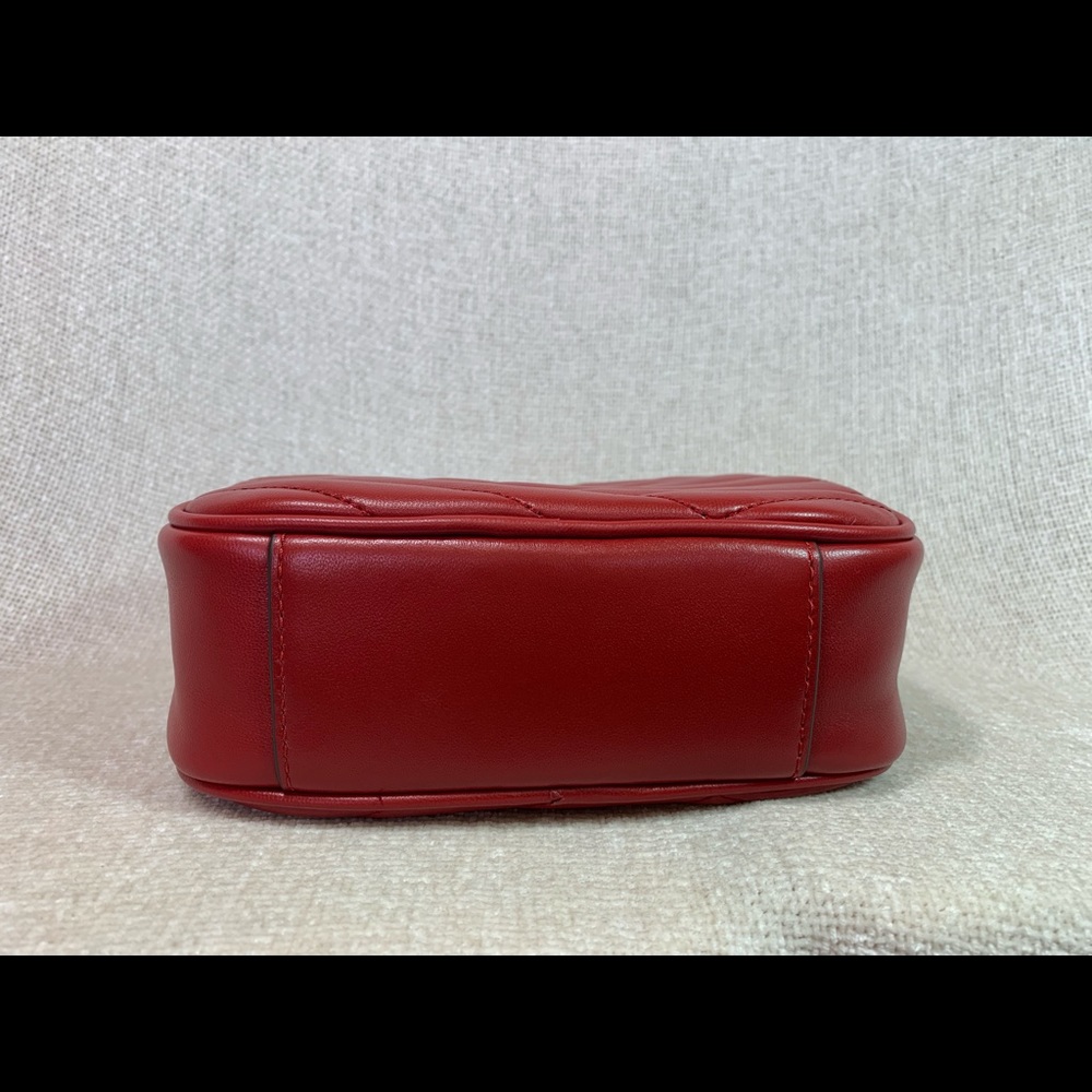 NEW Tory Burch Kira Chevron Red Apple Leather Small Camera Bag/Crossbody Bag - Picture 6 of 12